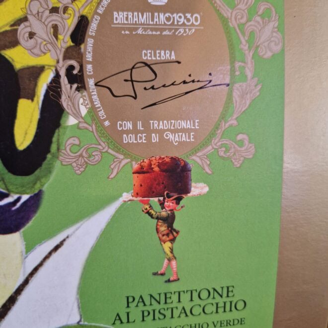 Panettone artisanal à la Pistache de Bronte 1kg de la Maison G.Cova à Milan – Image 3