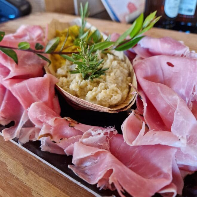 CHIFFONNADE DE JAMBON A LA TRUFFE ET SES DIPS DE LEGUMES 3/4 PERSONNES – Image 2